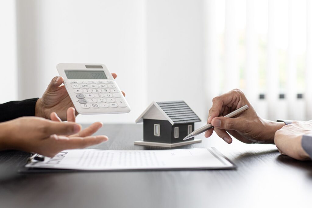 Rachat de crédits : solution efficace ou piège coûteux pour retrouver une capacité d’emprunt ?